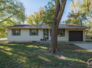 4037 SE 21st St, Tecumseh, KS 66542