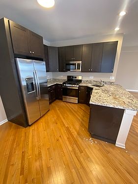 1st image of 1532 E Marquette Rd #2W