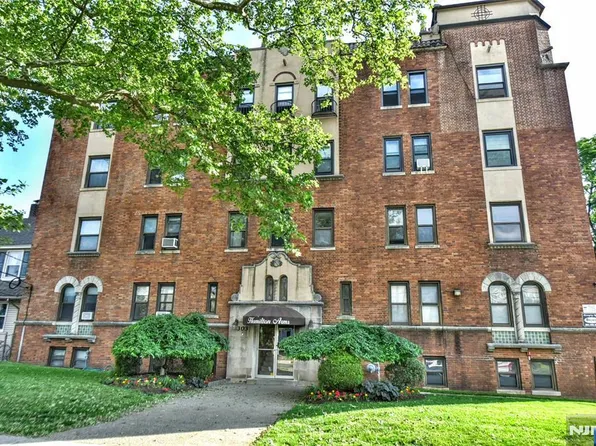 303 Hamilton Pl APT A4, Hackensack, NJ 07601