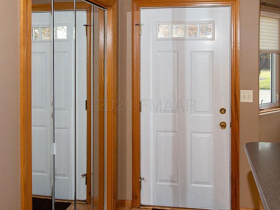 3rd image of 967 14th Ave E