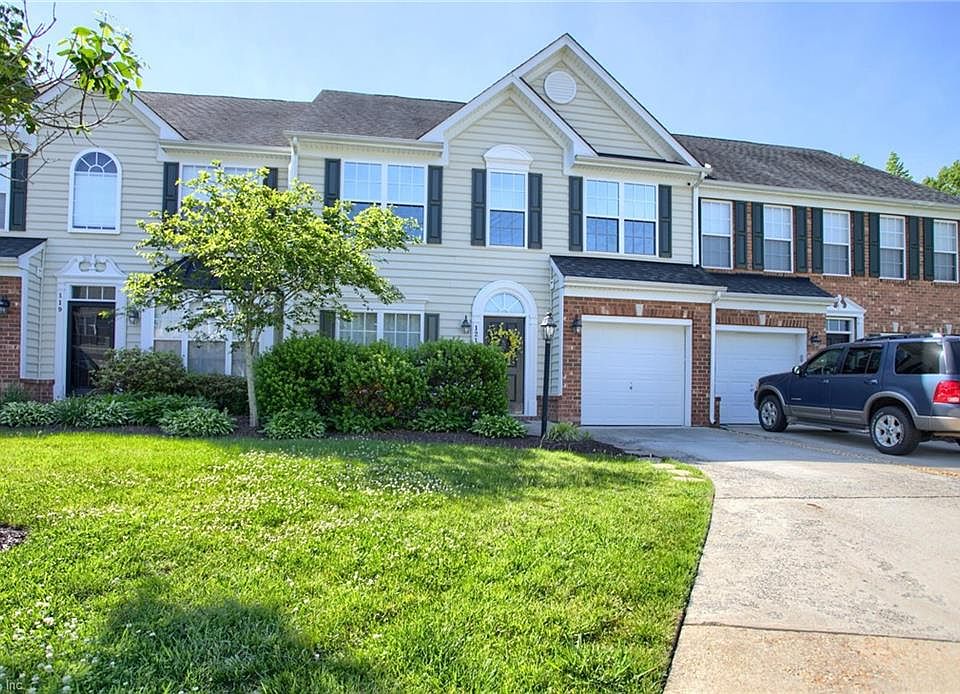 1st image of 121 Daniels Dr