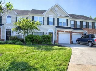 121 Daniels Dr, Yorktown, VA 23690