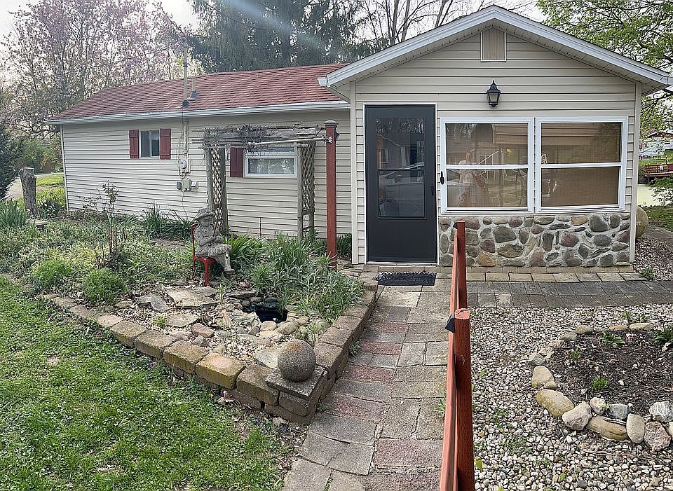 1st image of 1140 S Shawnee Dr