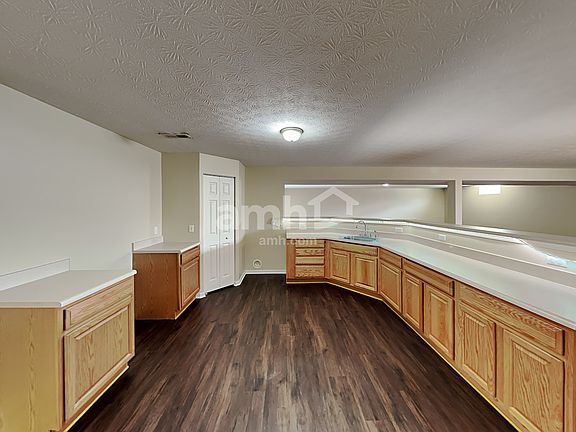 4th image of 123 Lavender Hill Dr