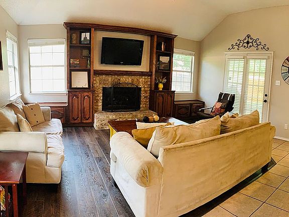 5th image of 2125 Willowood Dr