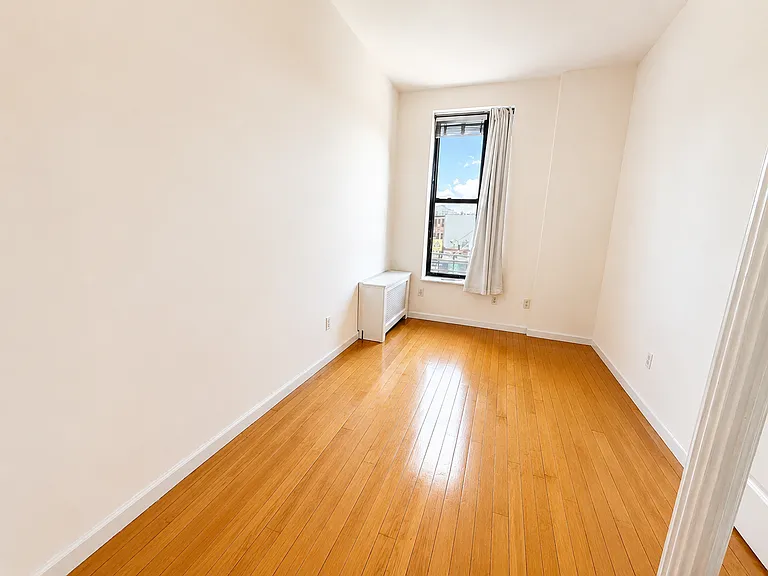 636 Carlton Ave #2R — Photo 17