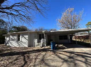 602 W Cayuga Dr, Athens, TX 75751
