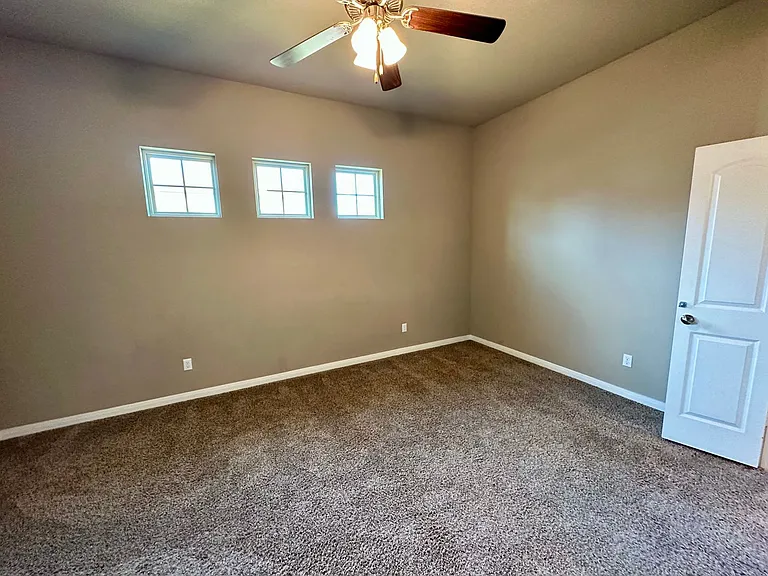 2709 Keathley Dr — Photo 15