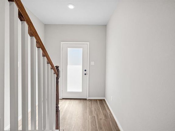 3rd image of 214 W Lewis St