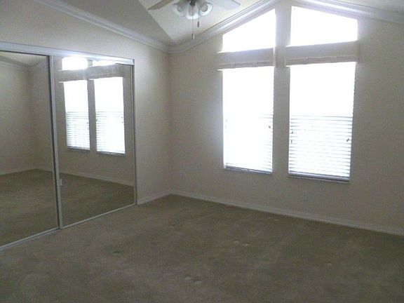 5th image of 556 Pueblo Trl