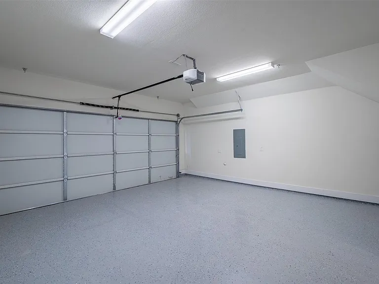 1614 N Fitzhugh Ave #301 — Photo 27