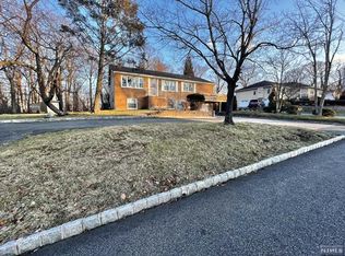 70 Manger Rd, West Orange, NJ 07052