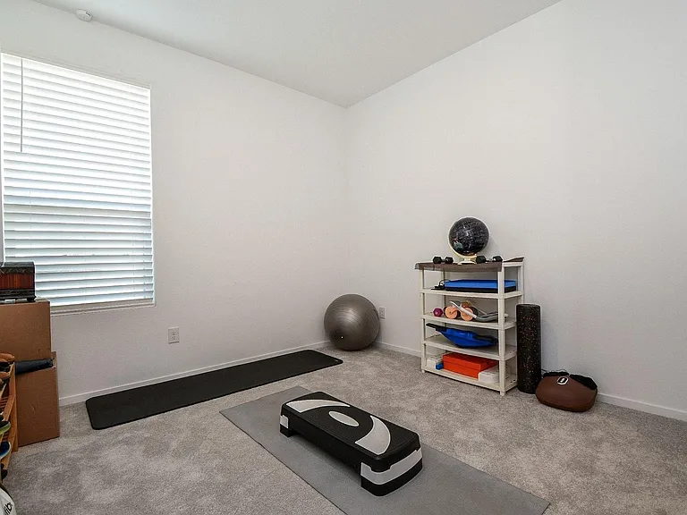 26610 Coast Redwood Dr — Photo 17