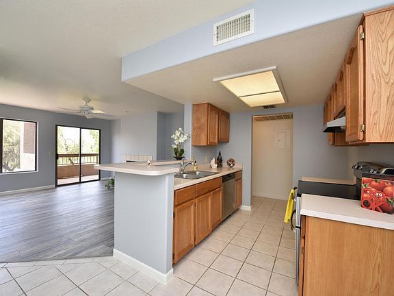 3rd image of 14645 N Fountain Hills Blvd Unit 212