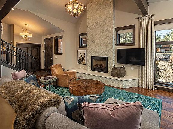 4th image of 9146 Heartwood Dr