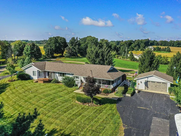 12505 Park Hill Ln, Marshall, MI 49068