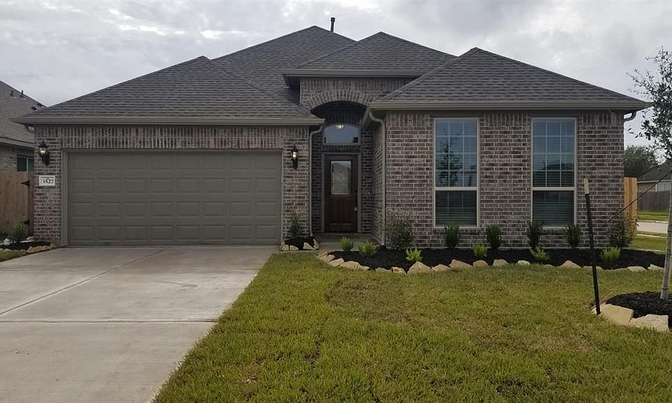 1st image of 3527 Diamond Creek Dr