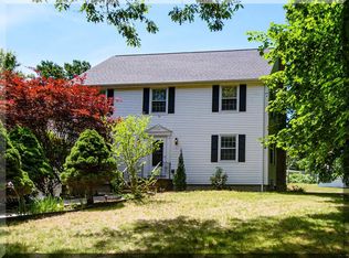 561 Pleasant St, North Andover, MA 01845