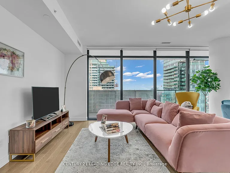 20 Lombard St #3603 — Photo 13
