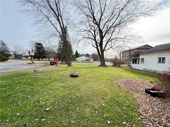 10 Auburn Rd, Lansing, NY 14882