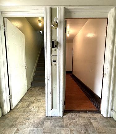 4th image of 236 Cator Ave