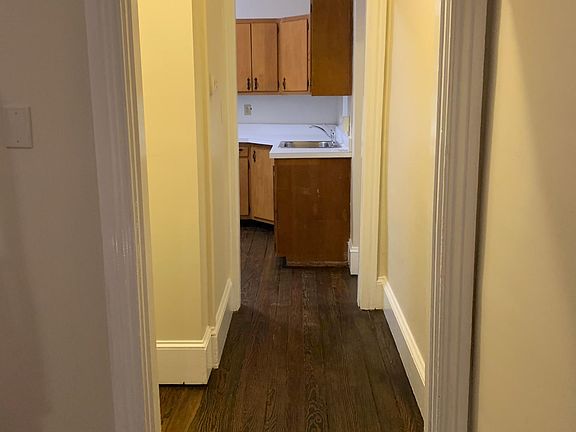 Hallway to Kitchen