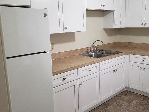 5th image of 311 E Pine St #A
