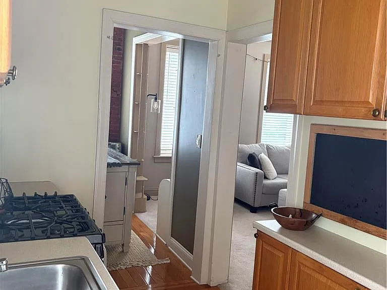 21 E North St #2 — Photo 10