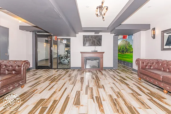 Rented by MySpaceNYC | media 56