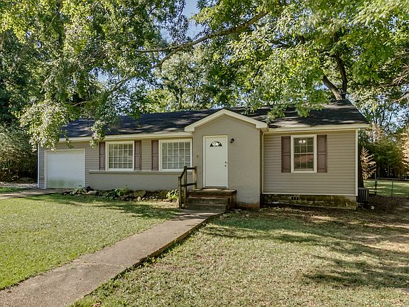 3rd image of 113 41st St
