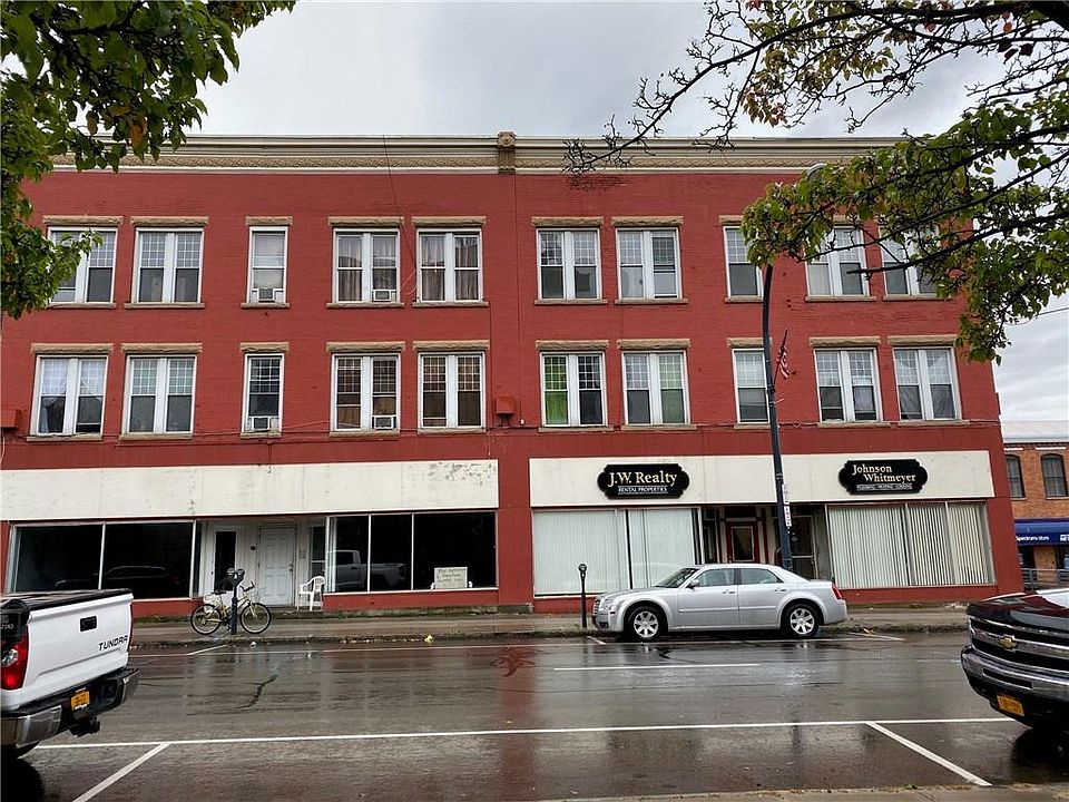 1st image of 212 E 2nd St