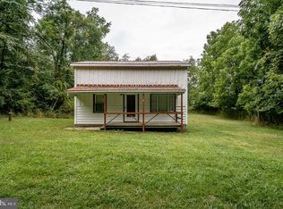 36 Mae Ln, Brandywine, WV 26802