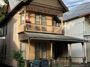 33 Summit Ave, Catskill, NY 12414