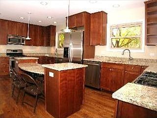 1st image of 2655 W Lunt Ave