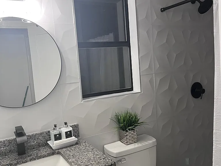 5501 Oakbriar Cir #5501 — Photo 10