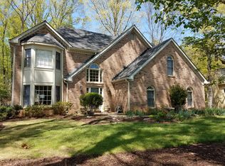 120 Riding Trail Ct, Roswell, GA 30075