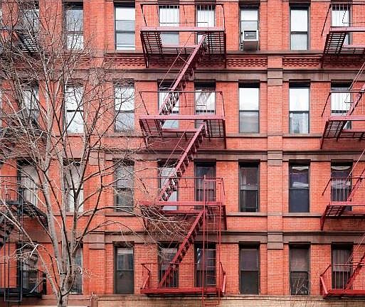 5th image of 100 Suffolk St APT 2C