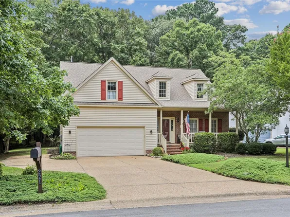 221 Charleston Pl, Williamsburg, VA 23185