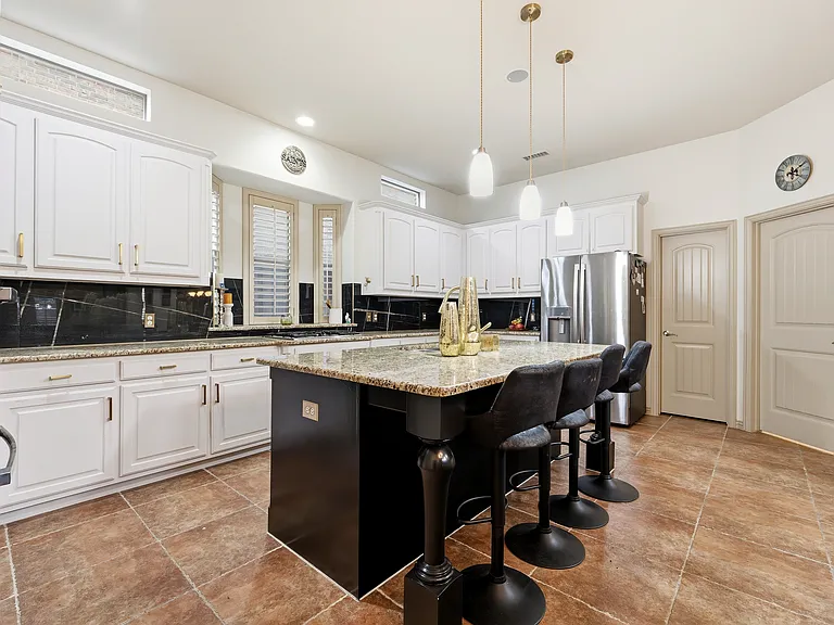 2948 Clearfork Trl — Photo 34