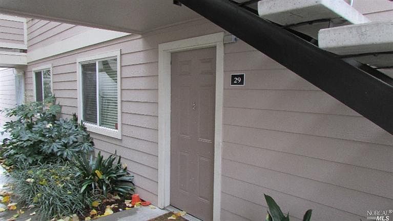 2nd image of 225 Burt St APT 29