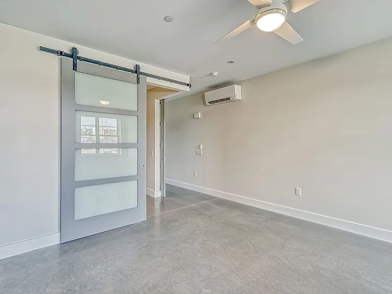 323 Taughannock Blvd — Photo 37