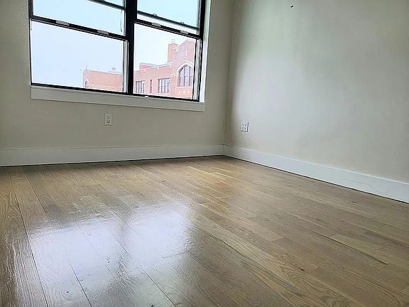 5th image of 333 Cypress Ave #7B