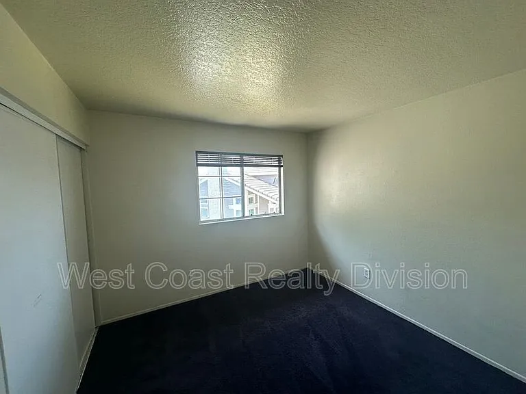 7049 Arlington Pl — Photo 16