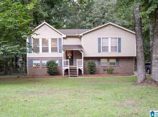 1006 Yellowleaf Ln, Maylene, AL 35114