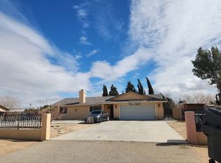 12587 Running Deer Rd, Apple Valley, CA 92308