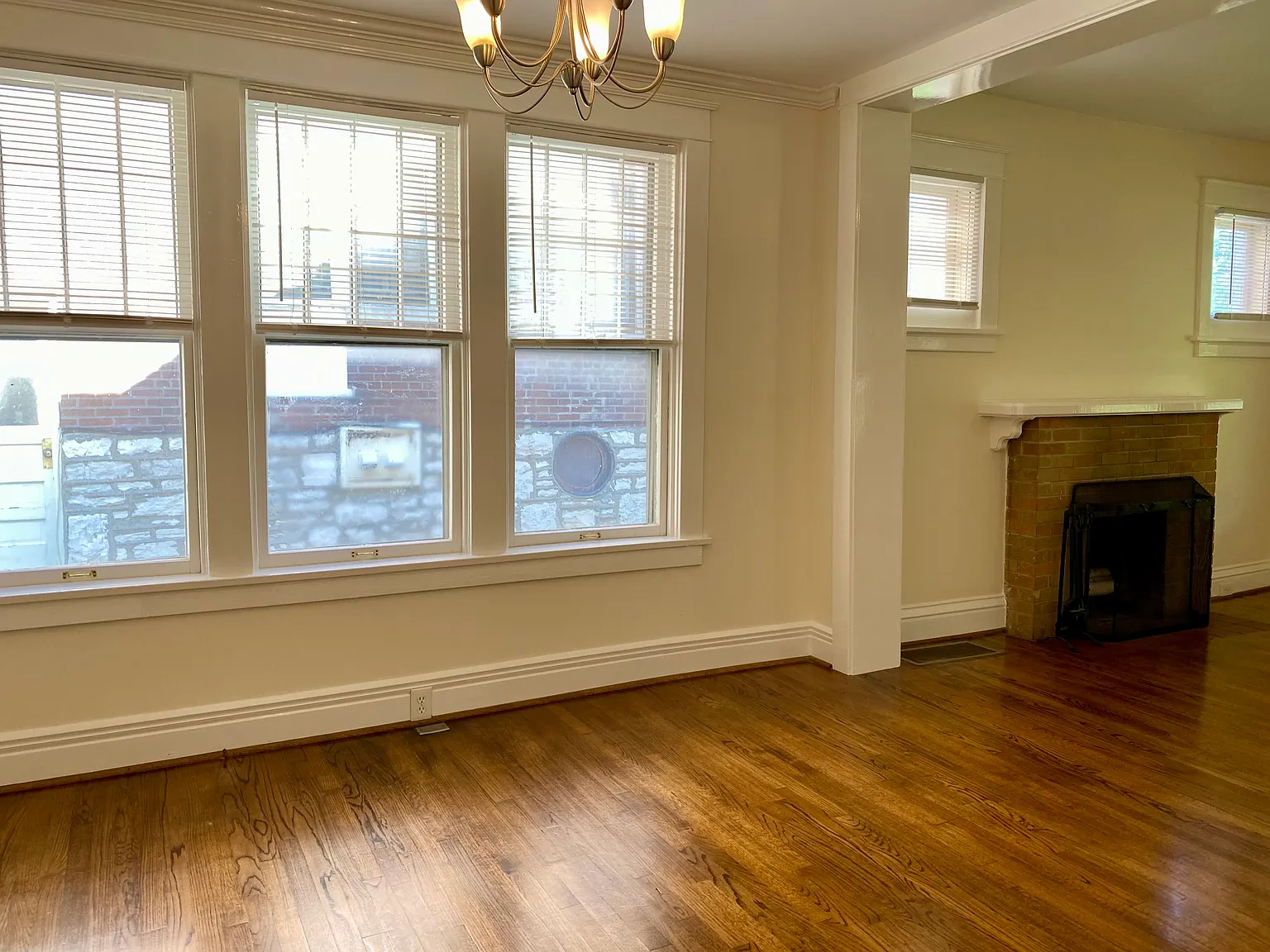 2 bed, 1100 sqft, $1,995 — Photo 3
