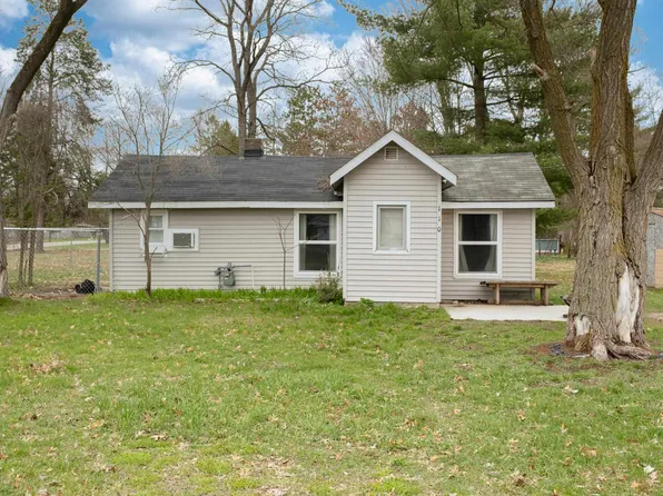 110 N Orange St, Kalkaska, MI 49646