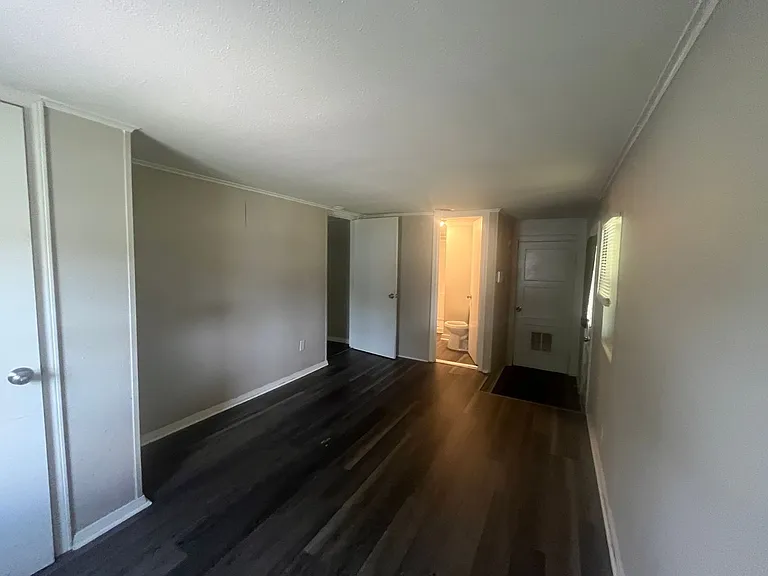 508 Wallace Rd — Photo 15