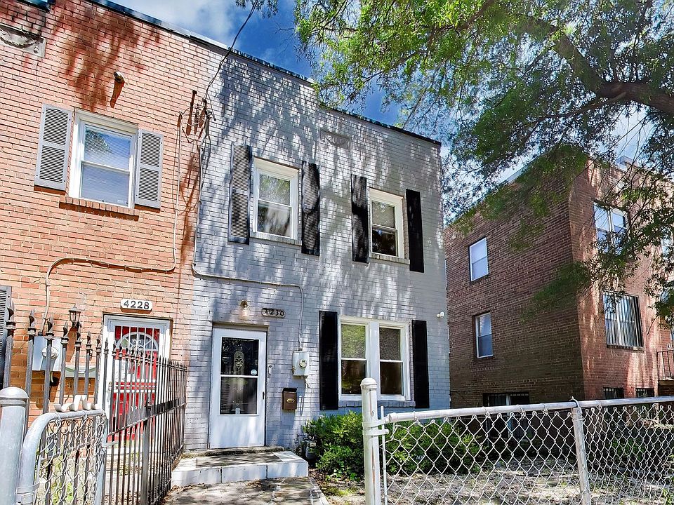 1st image of 4230 Edson Pl NE