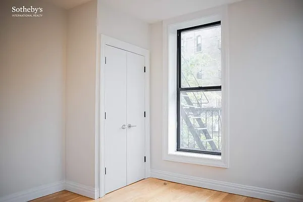 Rented by Sotheby's International Realty | media 22